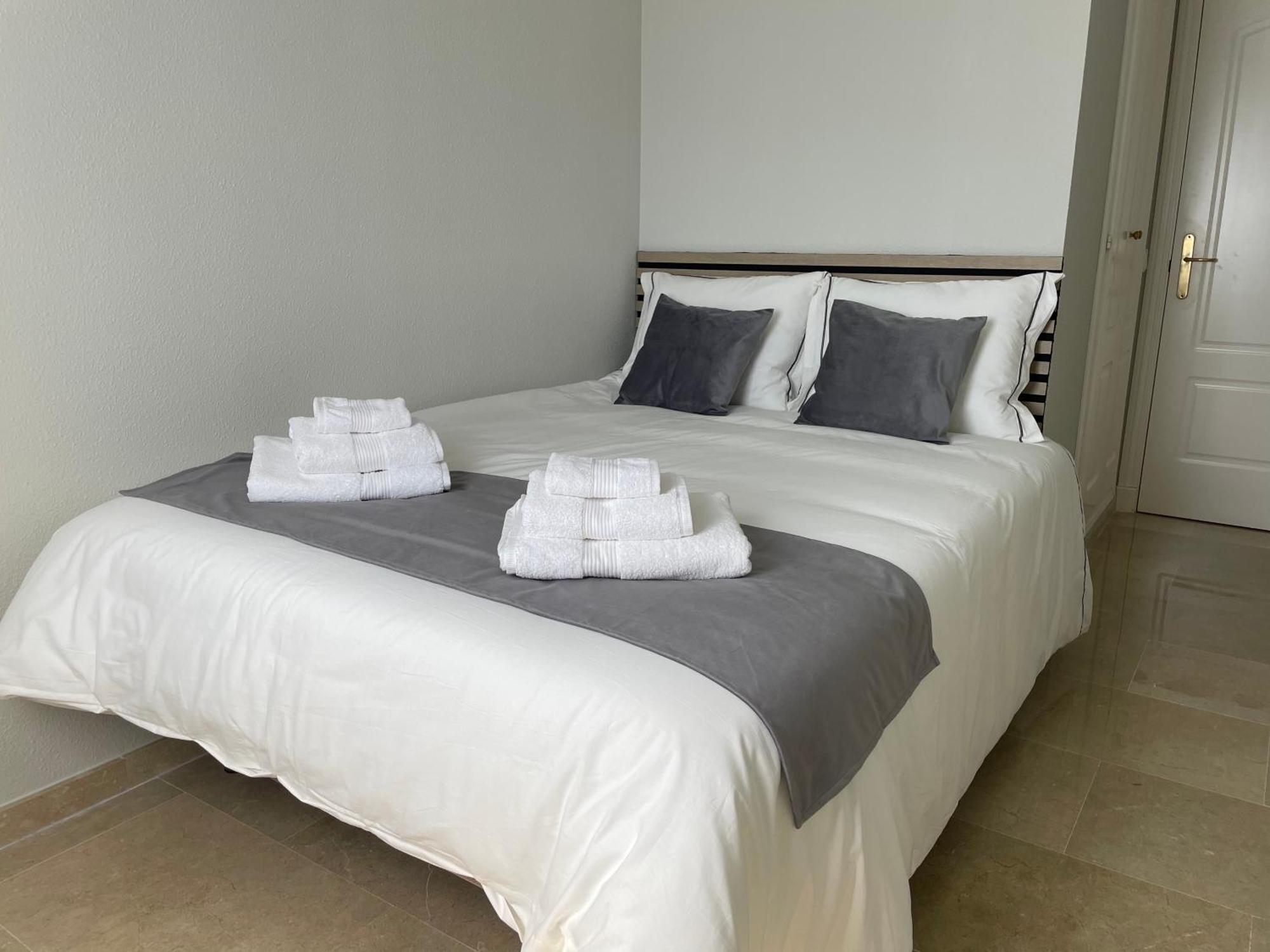 Apartamento En Marina Duquesa Castillo de Sabinillas Kültér fotó