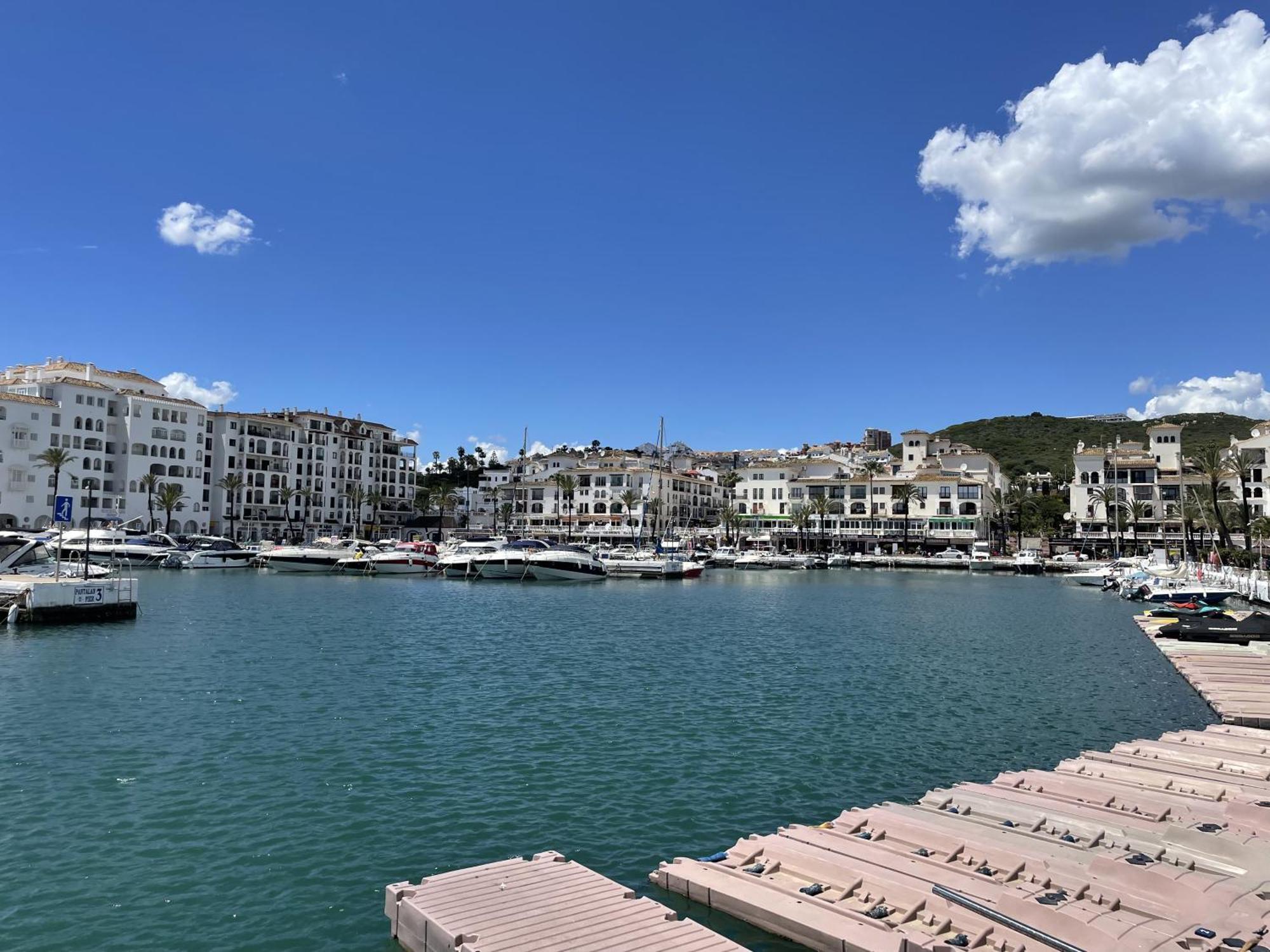 Apartamento En Marina Duquesa Castillo de Sabinillas Kültér fotó