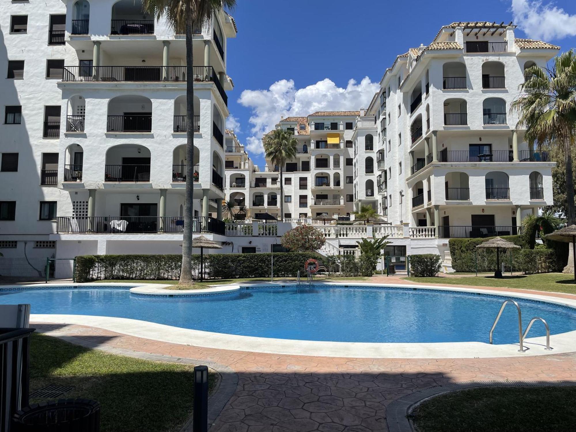 Apartamento En Marina Duquesa Castillo de Sabinillas Kültér fotó