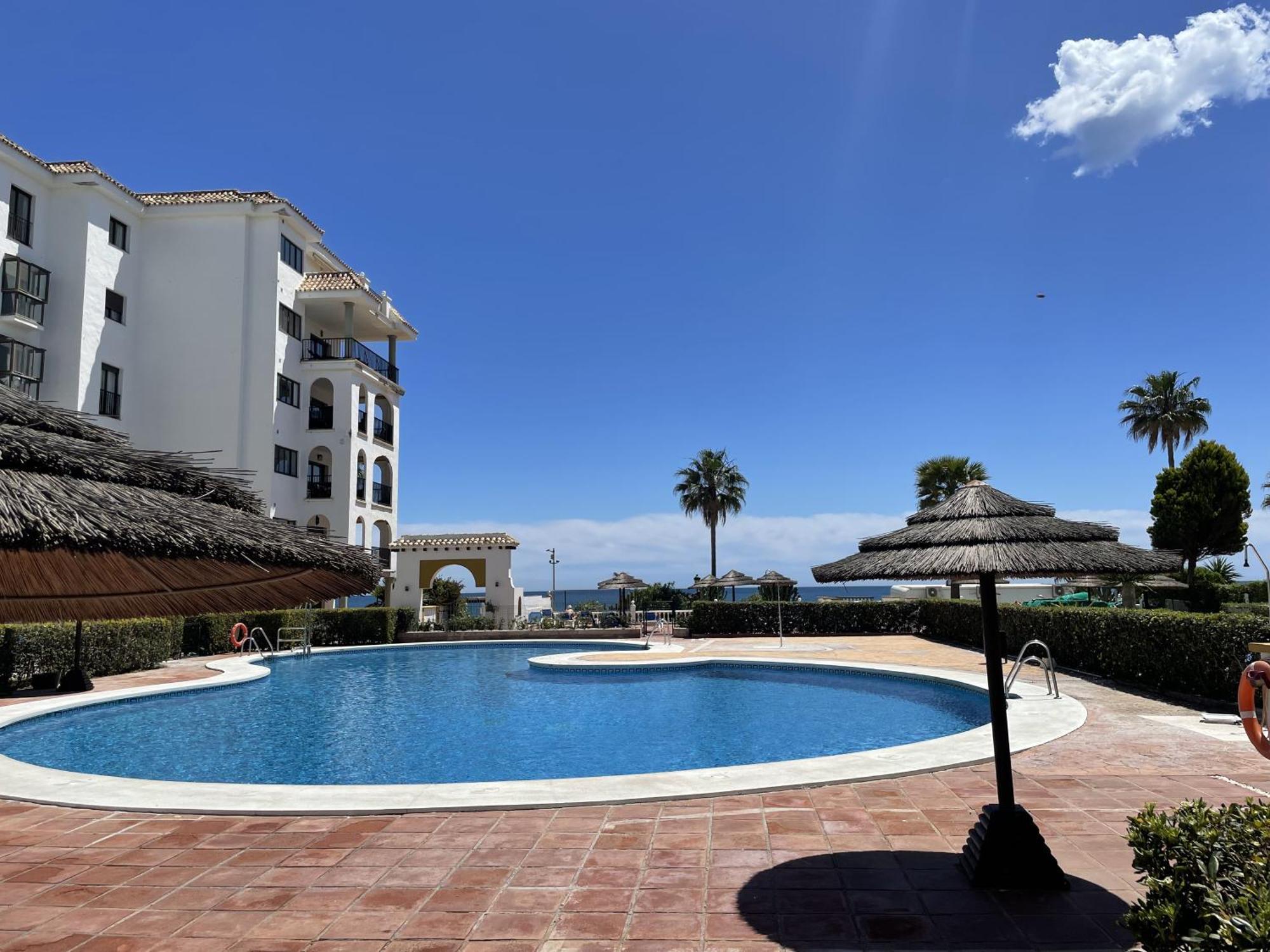 Apartamento En Marina Duquesa Castillo de Sabinillas Kültér fotó